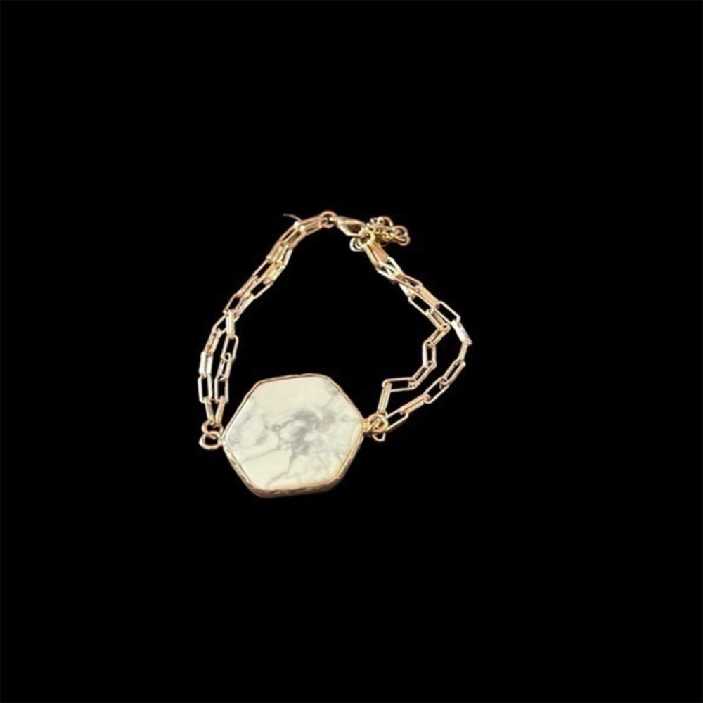 Gold marble large bead designed bracelet